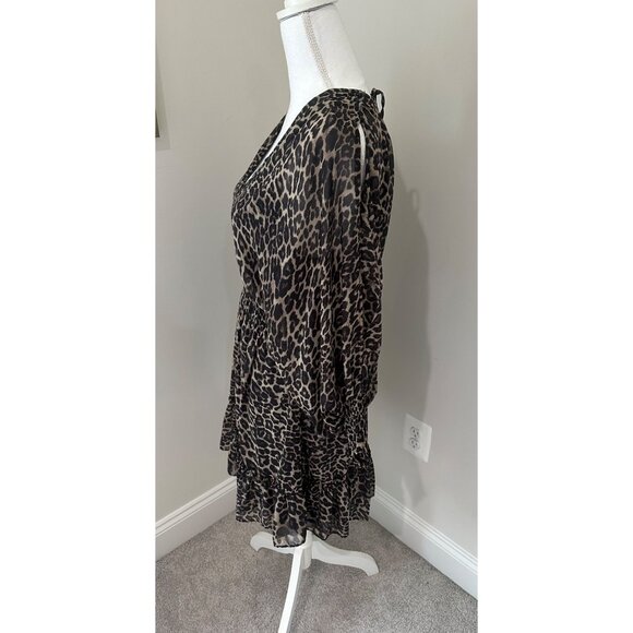 Lovestitch Leopard Print V-Neck Long Sleeve Open Back Ruffle Hem & Smocked Waist - Picture 2 of 16